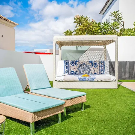 Petunia Villa